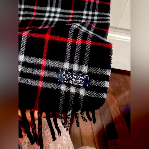 💯 Authentic Burberry cashmere scarf unisex - Picture 2 of 6